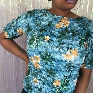 🚨🚨🚨90s  Floral Scrunchy top